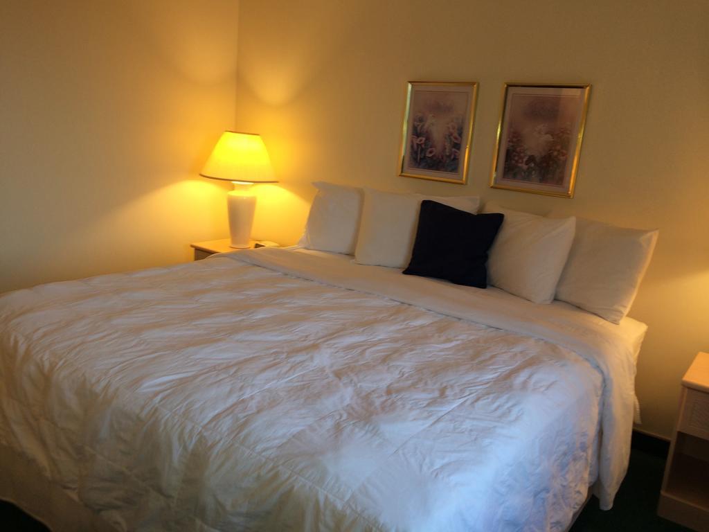 Americas Best Value Inn & Suites - Bluffton Pokoj fotografie