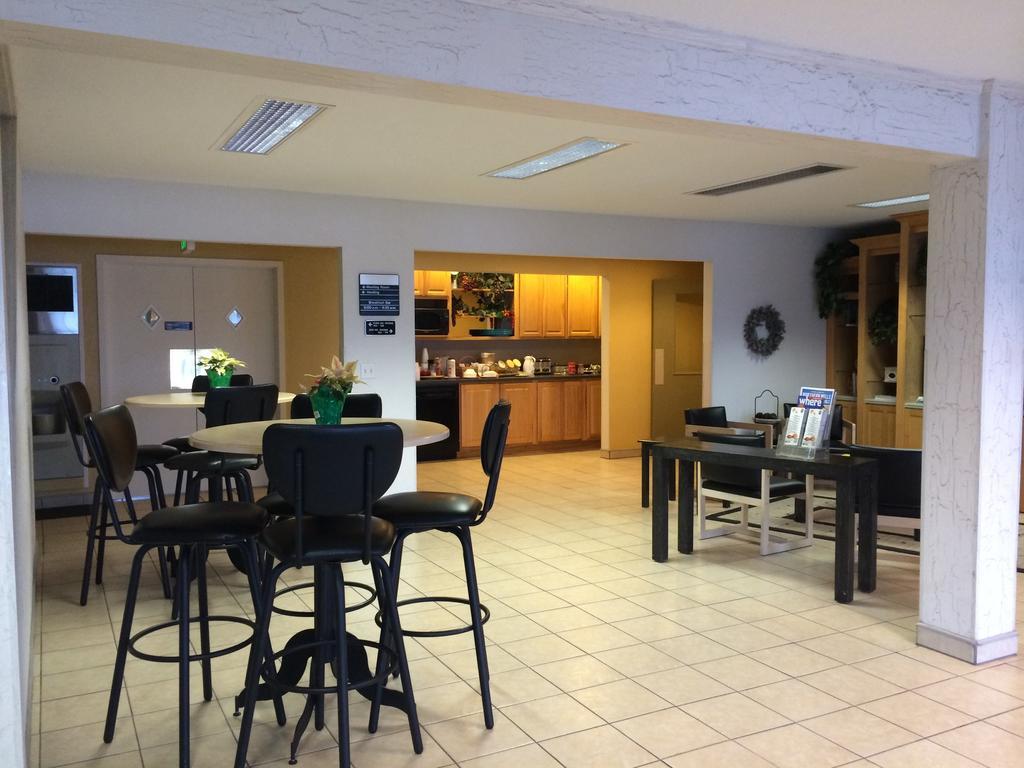 Americas Best Value Inn & Suites - Bluffton Exteriér fotografie