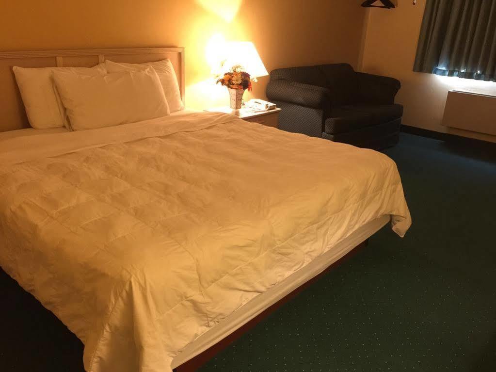Americas Best Value Inn & Suites - Bluffton Exteriér fotografie