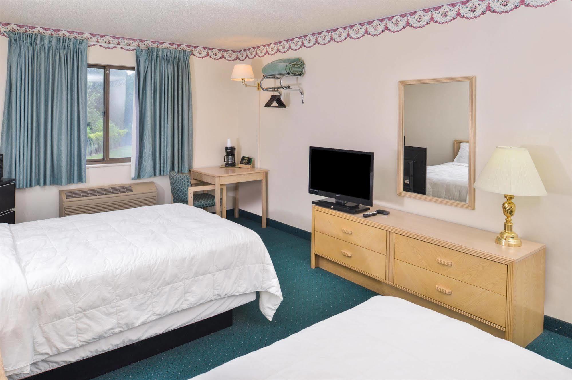 Americas Best Value Inn & Suites - Bluffton Exteriér fotografie