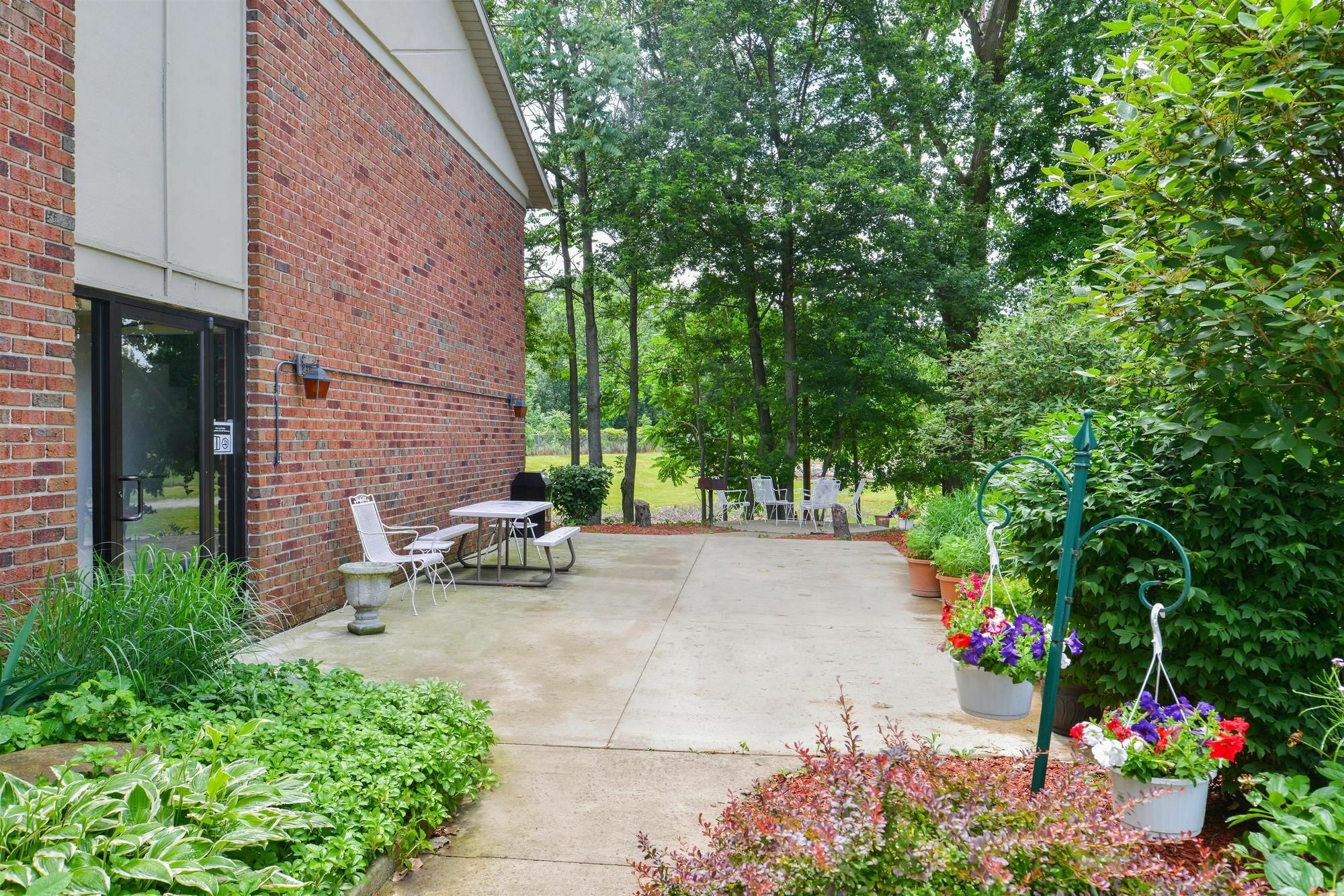 Americas Best Value Inn & Suites - Bluffton Exteriér fotografie